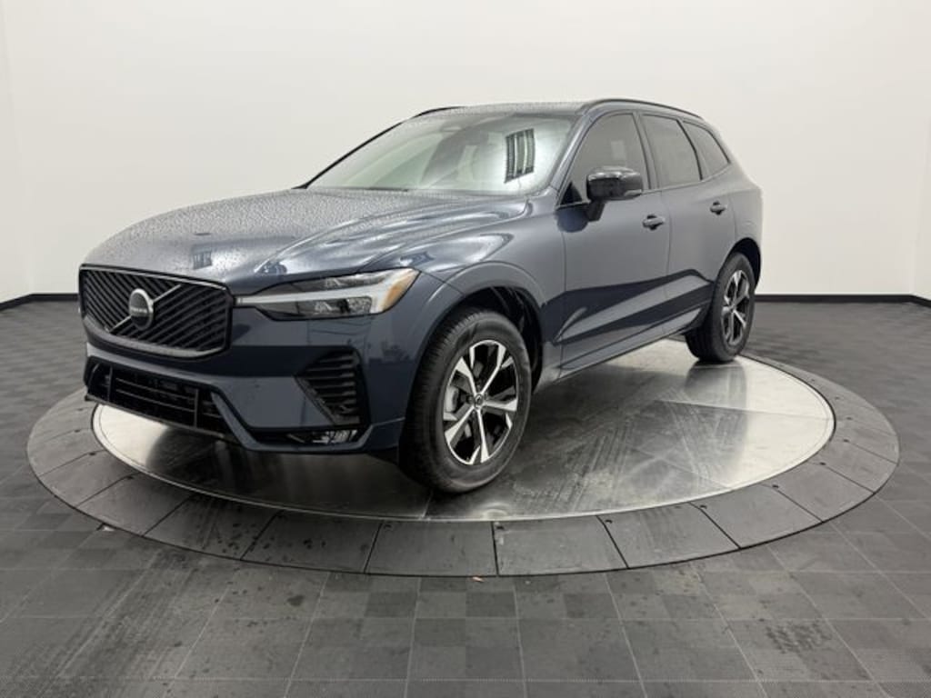 New 2026 Volvo XC60 B5 Core SUV