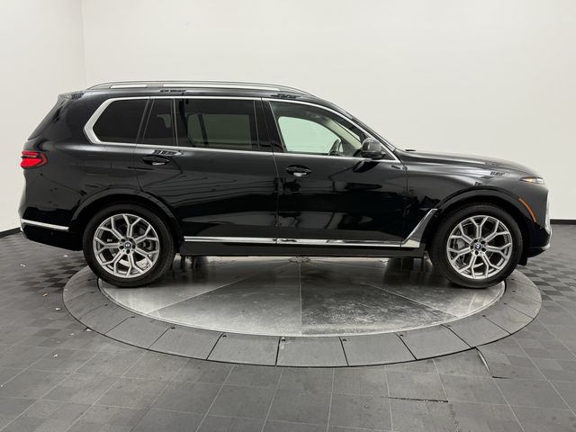 2025 BMW X7 40i - Photo 8
