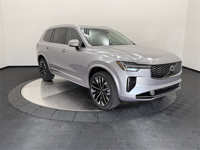 2026 Volvo XC90 Plus's photo