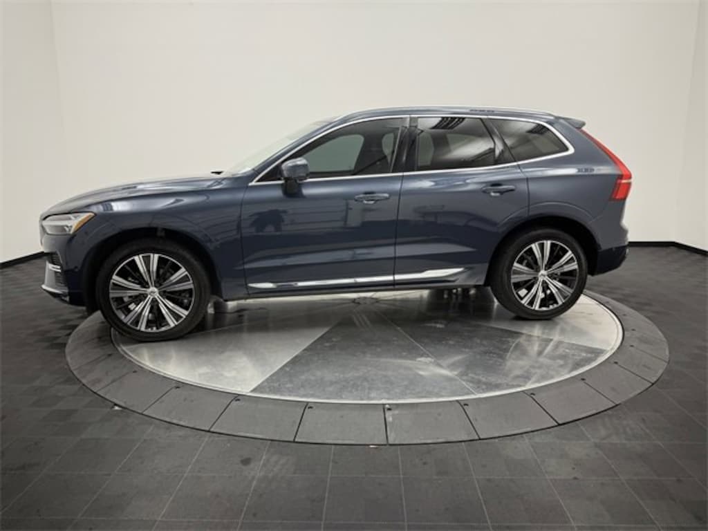 Certified 2023 Volvo XC60 Plus Bright Theme B5 AWD Plus Bright Theme