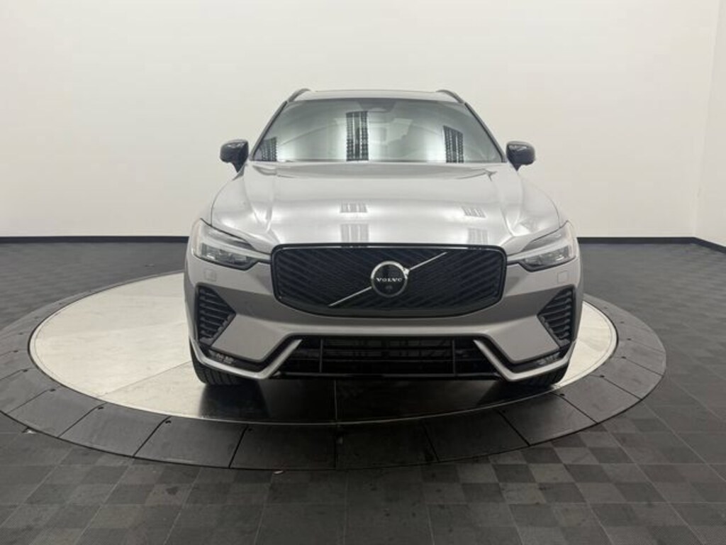 New 2026 Volvo XC60 B5 Plus SUV