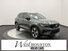 2026 Volvo XC40 B4 Plus SUV