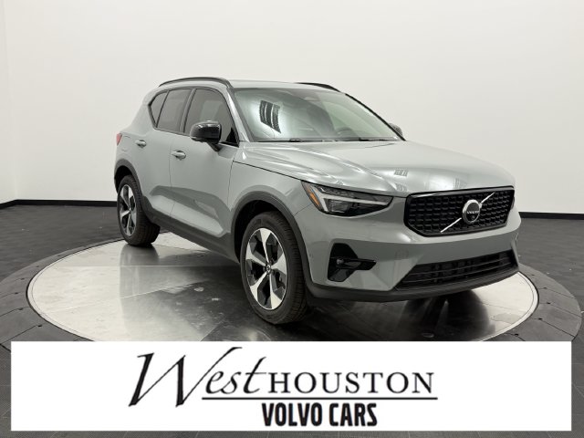 2026 Volvo XC40
