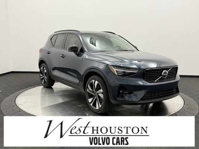 2026 Volvo XC40