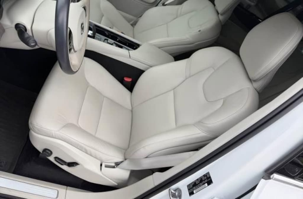 Certified 2023 Volvo XC90 B5 Plus SUV