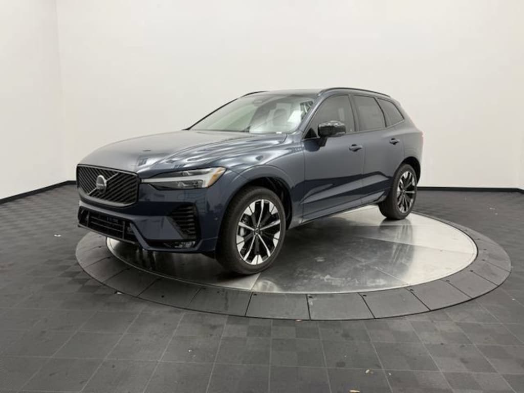 New 2026 Volvo XC60 B5 Plus SUV