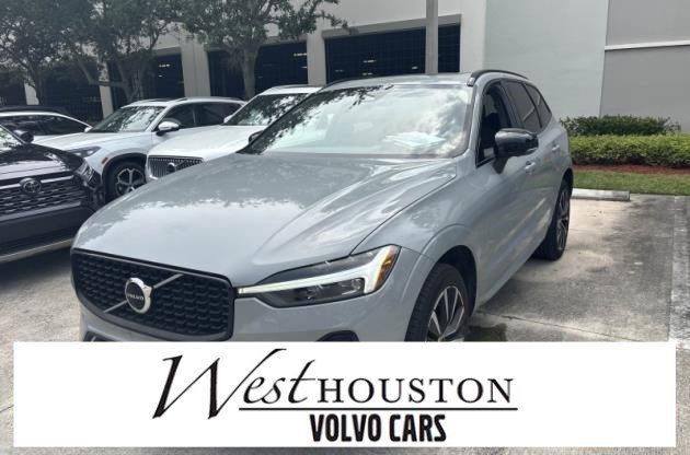 2024 Volvo XC60 B5 Plus Dark Theme AWD's photo