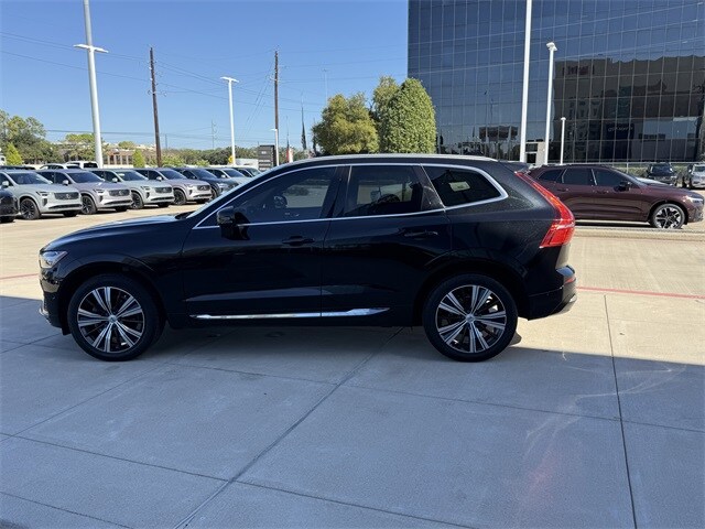 2023 Volvo XC60 B5 Plus photo 3