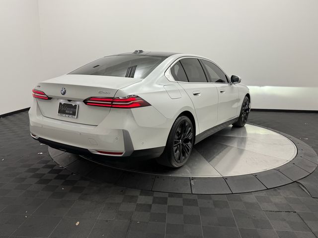 2025 BMW 5 Series 540i - Photo 8