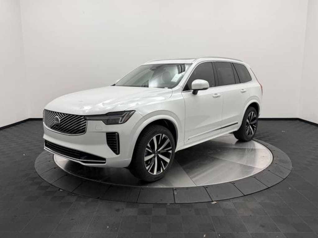 New 2026 Volvo XC90 B5 Core SUV