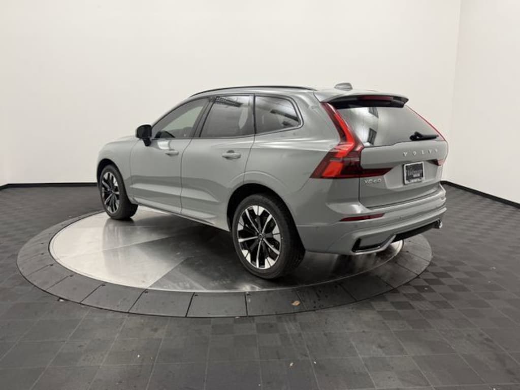 New 2026 Volvo XC60 B5 Plus SUV