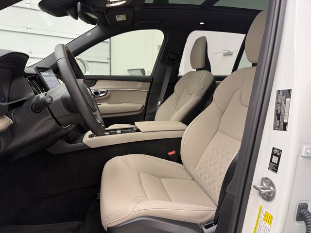 2026 Volvo XC90 Plus - Photo 12
