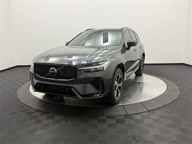 2026 Volvo XC60 B5 Core photo 2