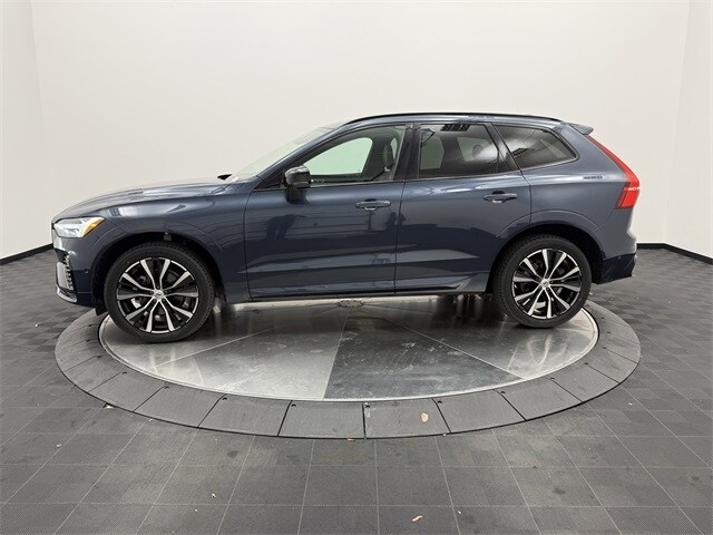 2024 Volvo XC60 B5 Plus photo 4