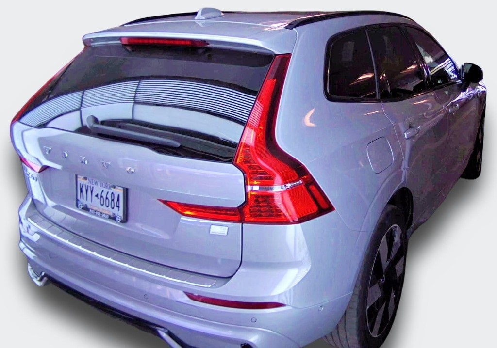 Certified 2023 Volvo XC60 Recharge Plug-In Hybrid Ultimate Dark SUV