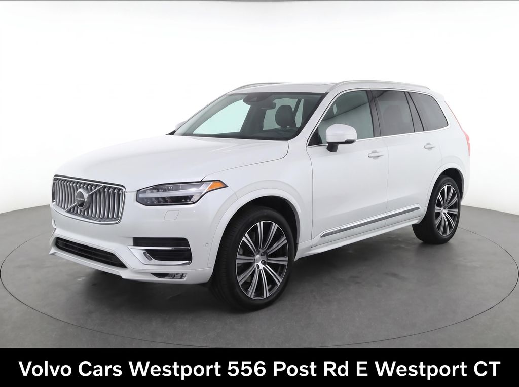 2025 Volvo XC90 B5 Core Bright 4WD's photo