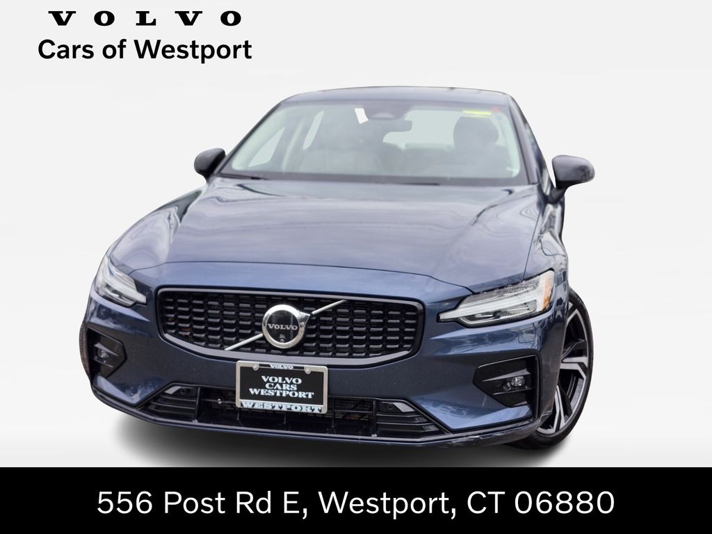 2024 Volvo S60 Plus