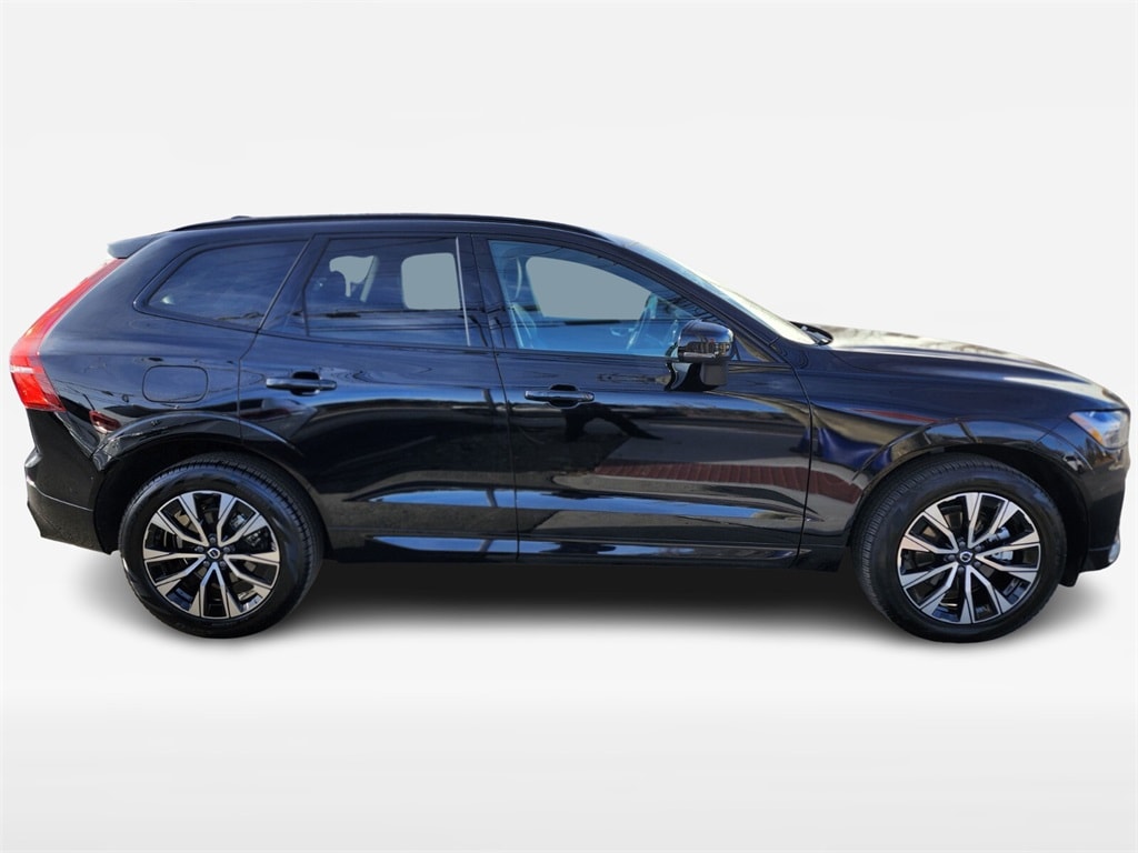 Used 2025 Volvo XC60 B5 Core SUV