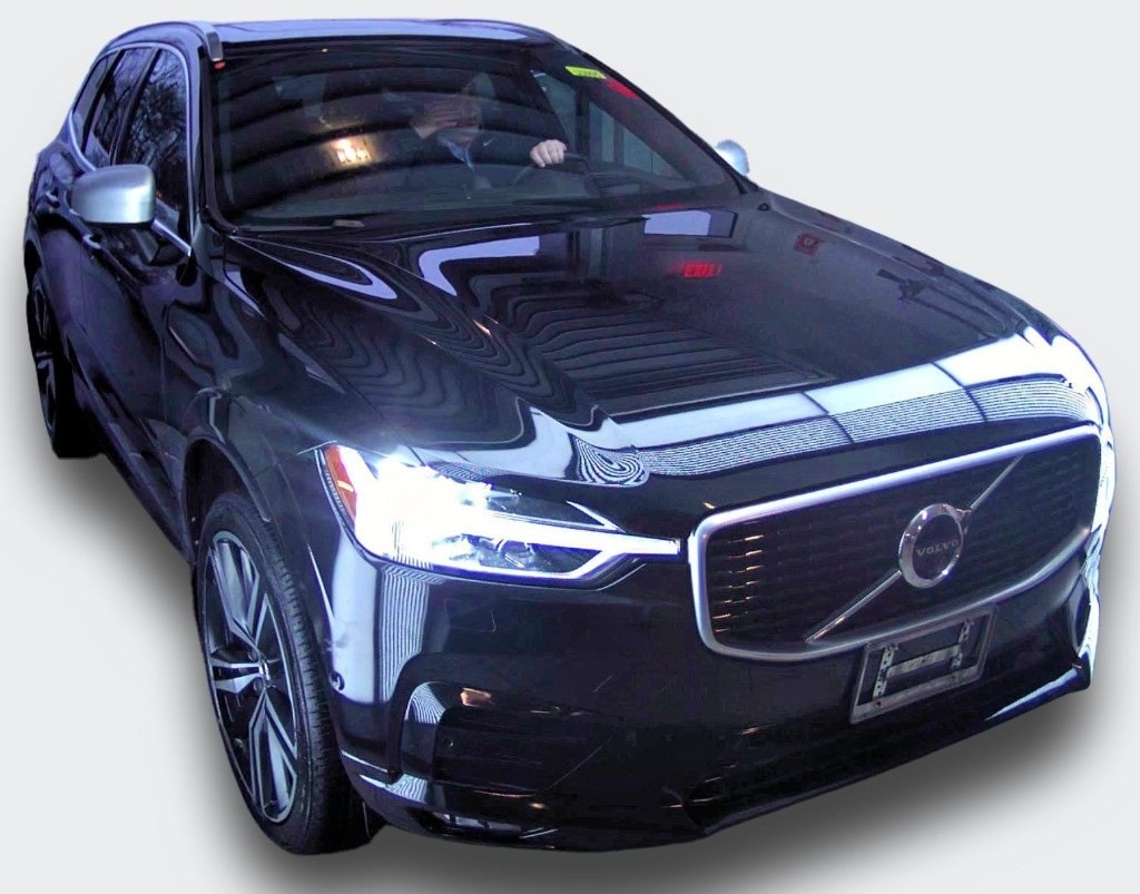 2019 Volvo XC60 R-Design's photo
