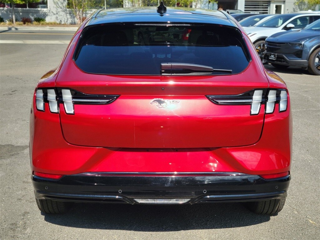 2022 Ford Mustang Mach-E Premium photo 4