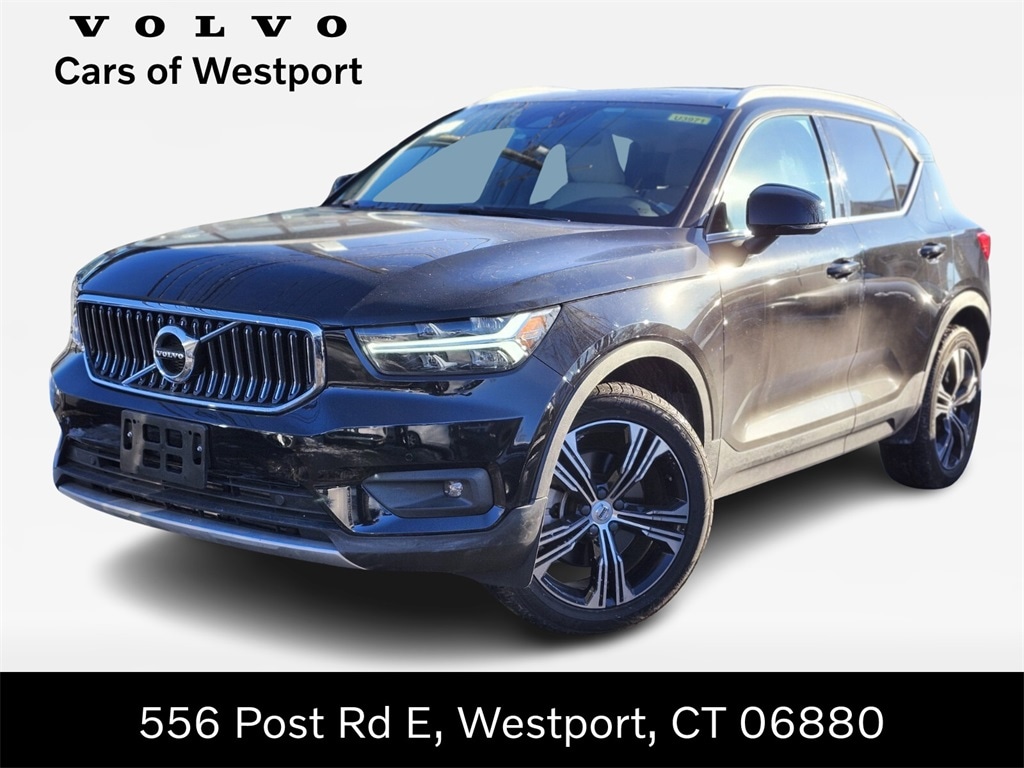 2020 Volvo XC40 Inscription's photo