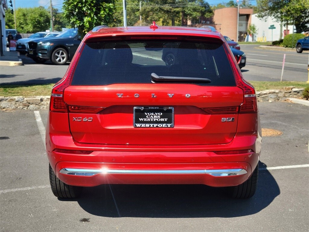 2022 Volvo XC60 B5 Inscription photo 4
