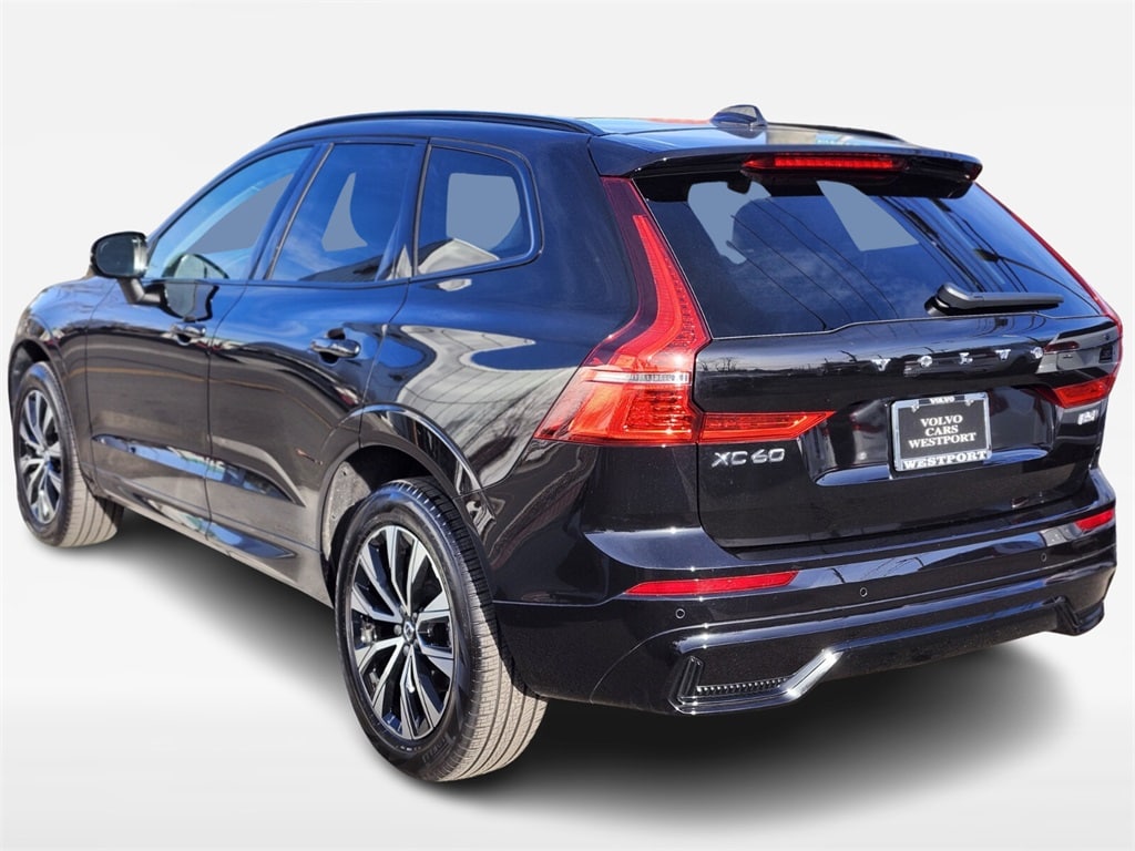 Used 2025 Volvo XC60 B5 Core SUV