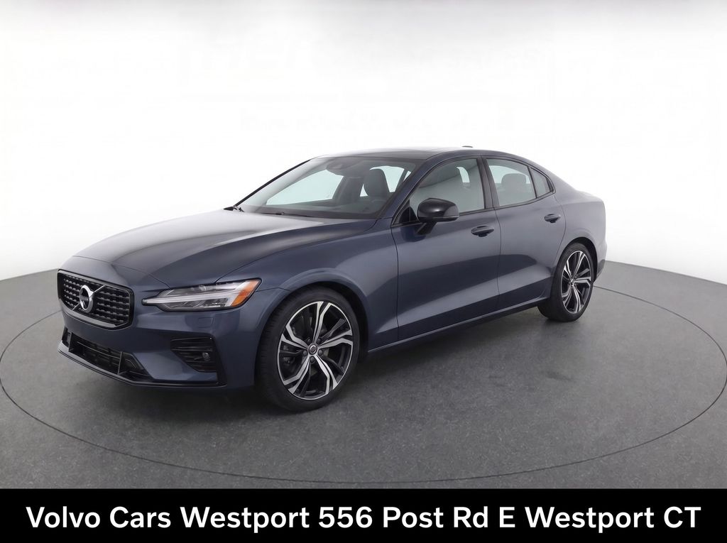 2024 Volvo S60 B5 Plus Dark Theme AWD's photo
