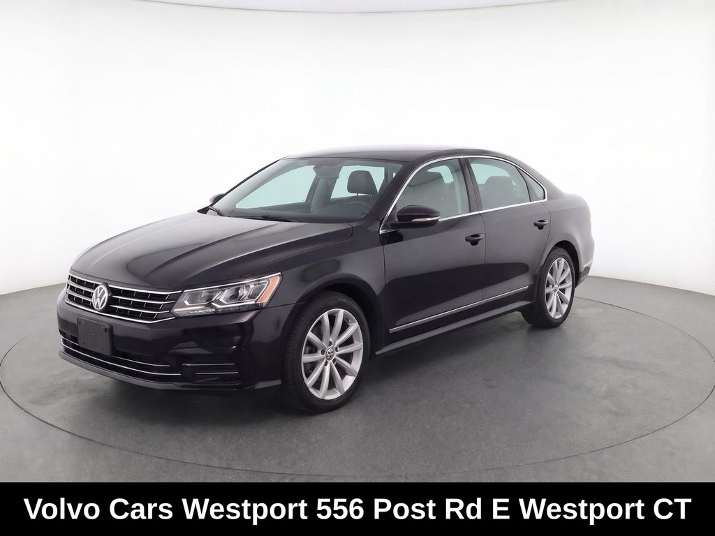 2017 Volkswagen Passat R-Line