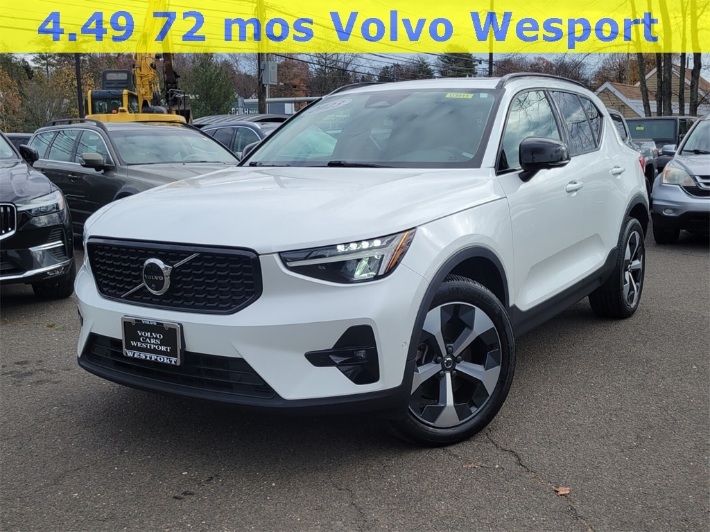 2023 Volvo XC40 Plus