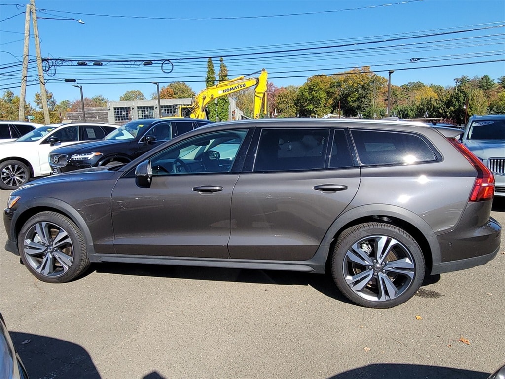 Certified 2025 Volvo V60 Cross Country B5 Plus Wagon