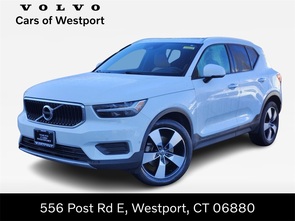 2019 Volvo XC40 Momentum