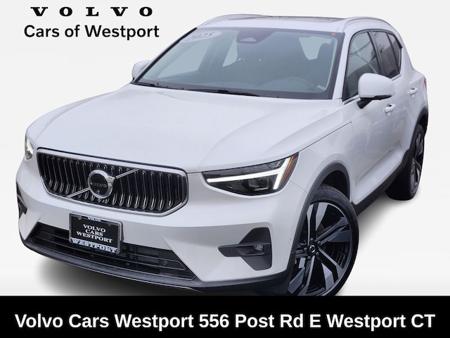 2025 Volvo XC40 B5 Ultra Bright Theme AWD SUV