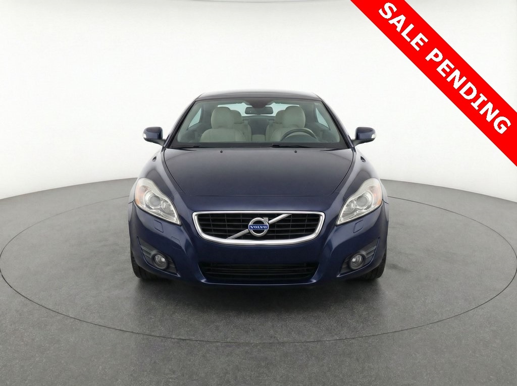 Used 2013 Volvo C70 T5 with VIN YV1672MC5DJ141033 for sale in Westport, CT