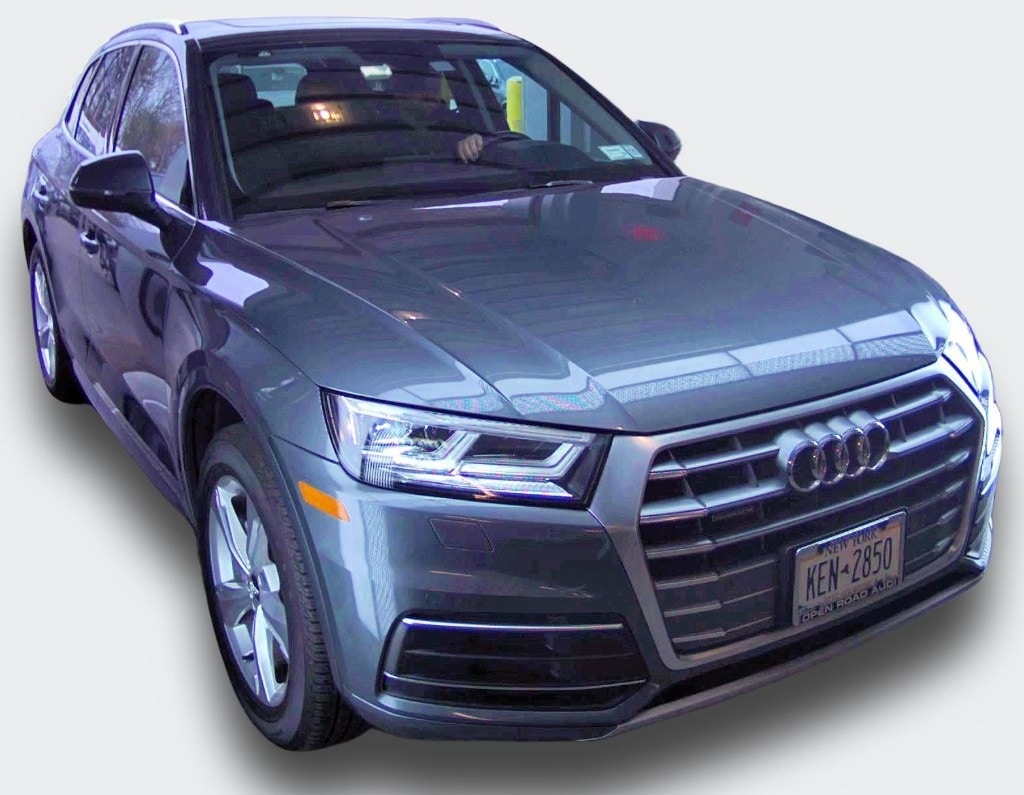 2020 Audi Q5 Premium Plus's photo