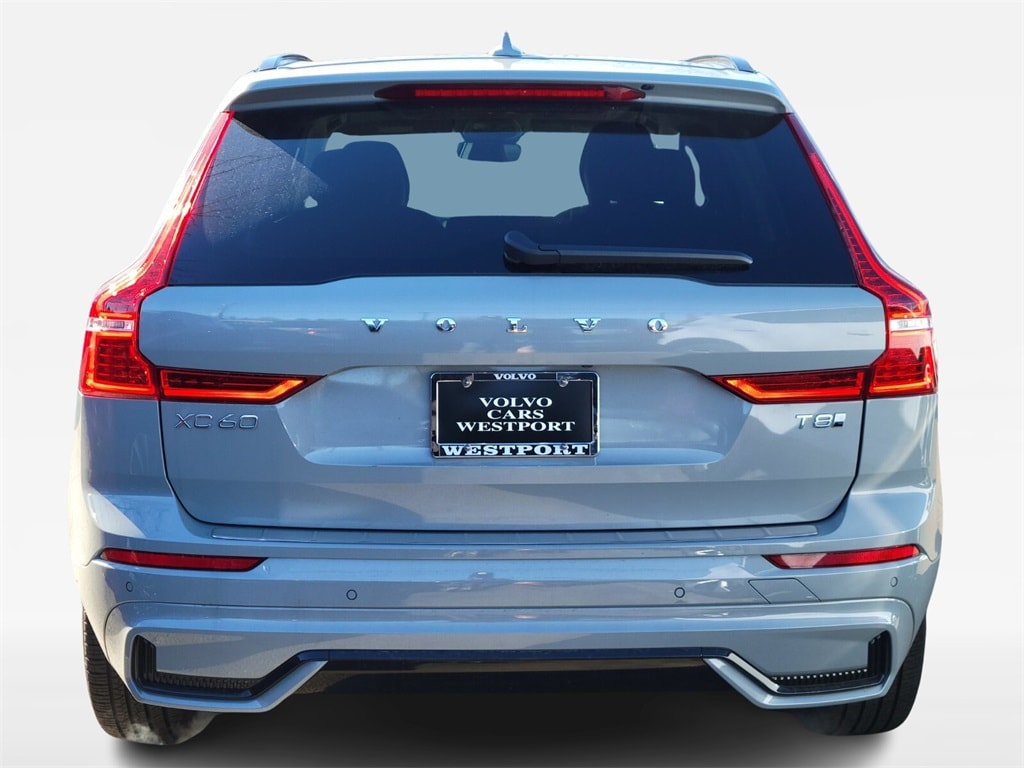 New 2025 Volvo XC60 plug-in hybrid T8 Core SUV