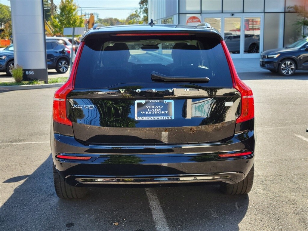 2023 Volvo XC90 Plus photo 4