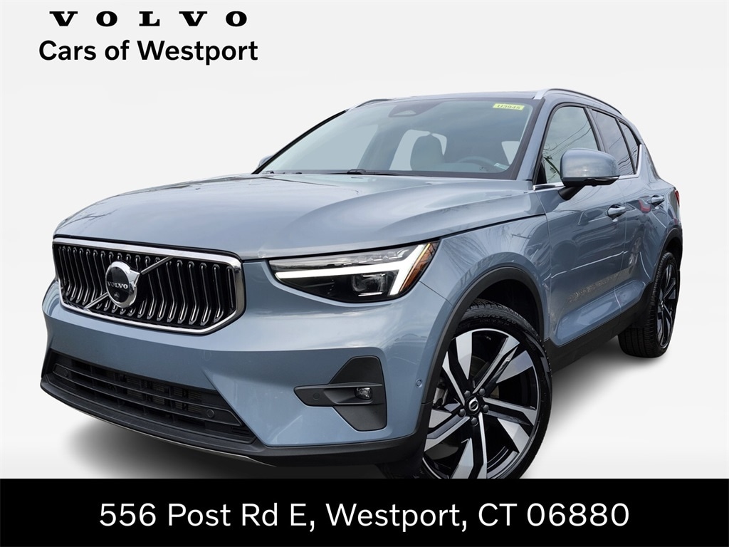 2023 Volvo XC40 Ultimate's photo