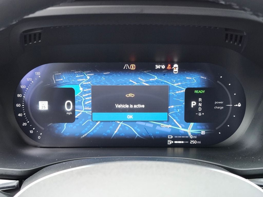 2025 Volvo XC60 Plus - Photo 27