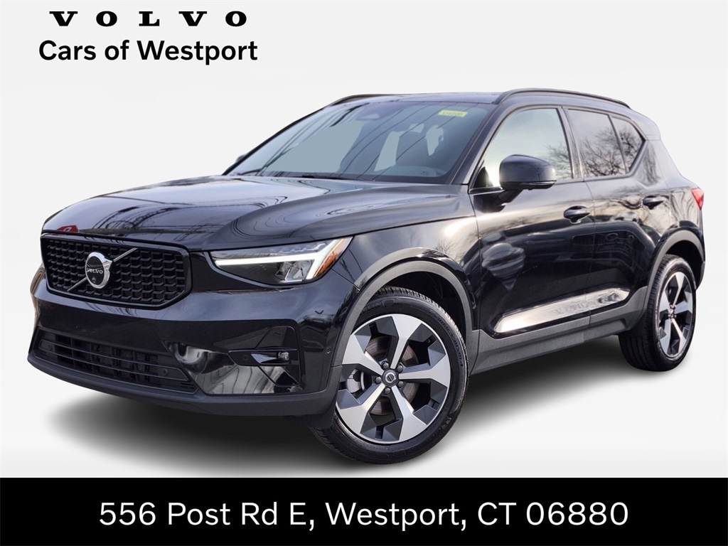 2025 Volvo XC40 Plus's photo