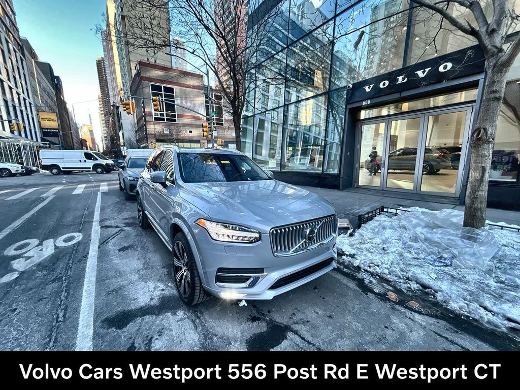 2025 Volvo XC90 B6 Ultra Bright 7-Seater 4WD's photo