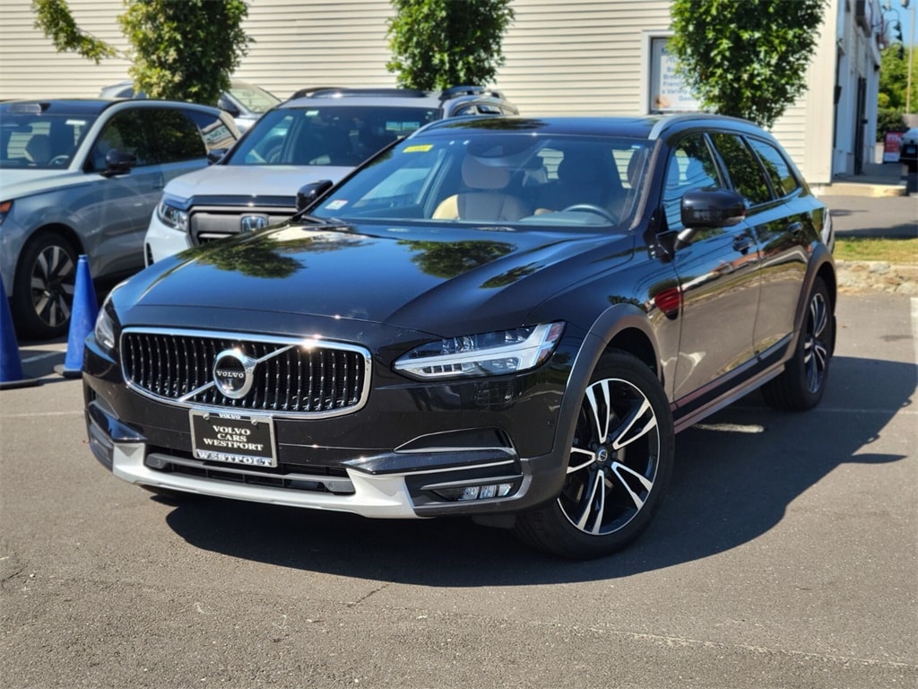 2018 Volvo V90 Cross Country
