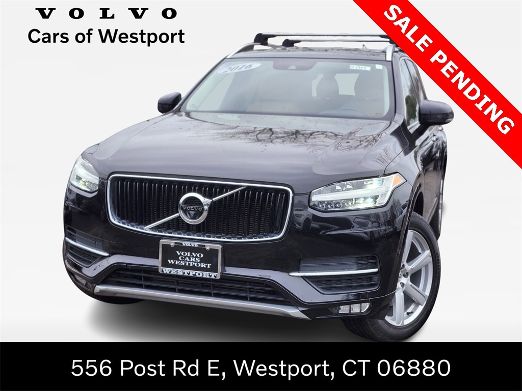 2016 Volvo XC90 Momentum