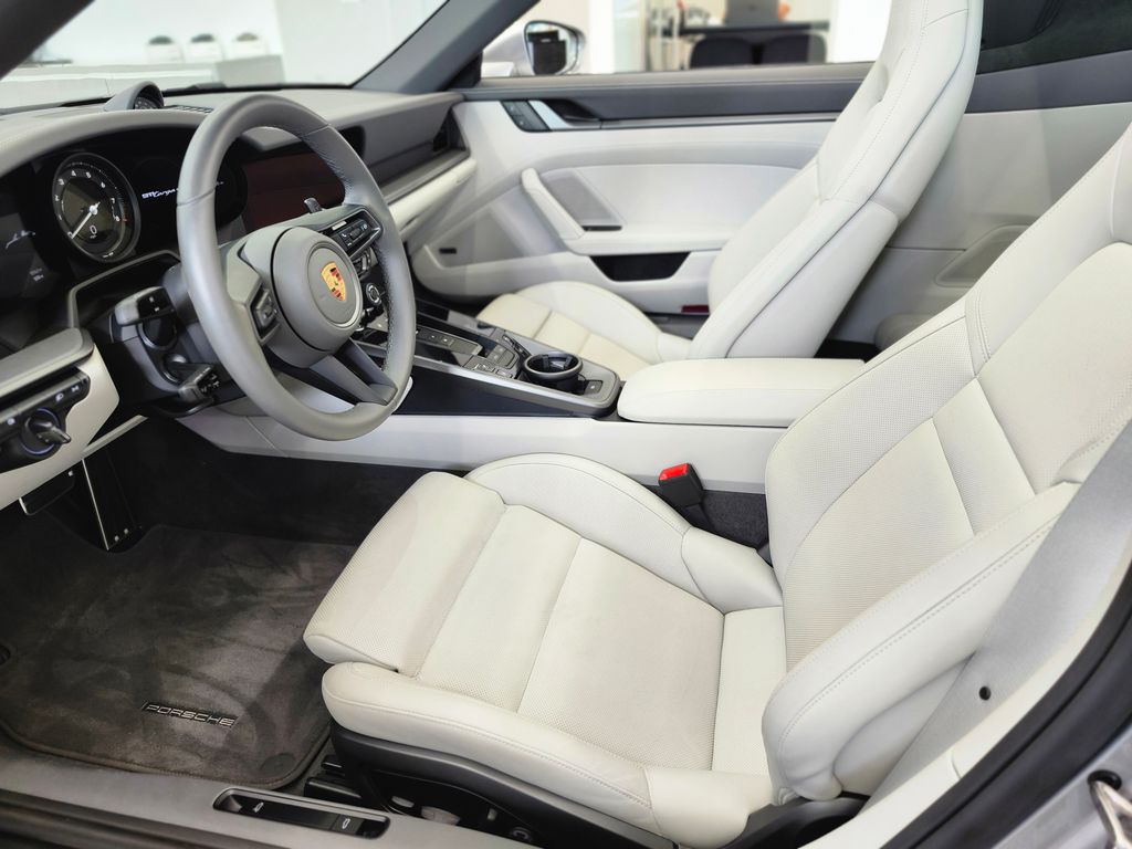 2024 Porsche 911 Base - Photo 16