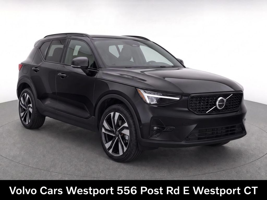 2024 Volvo XC40