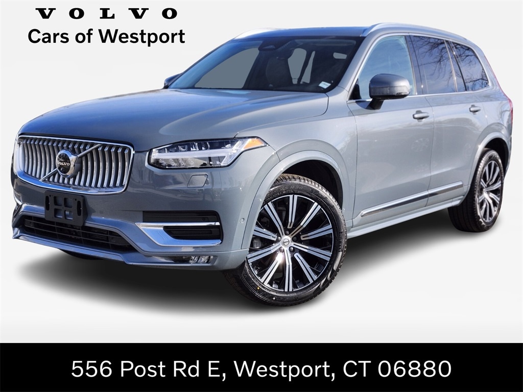 2023 Volvo XC90 Plus's photo