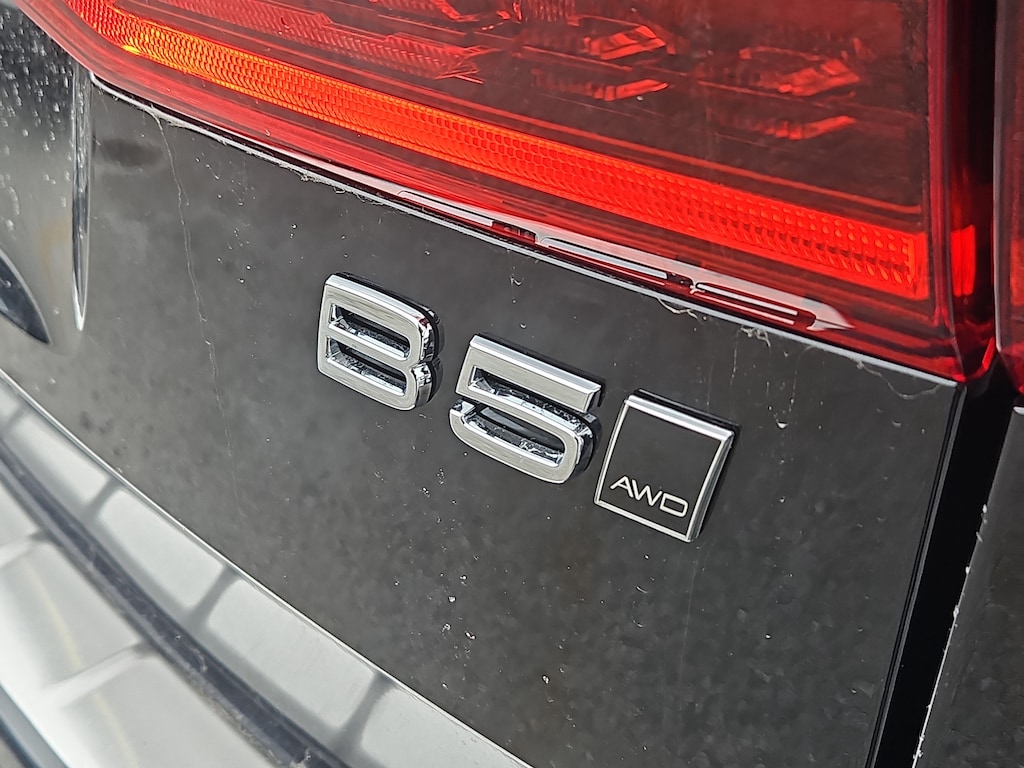 New 2026 Volvo XC60 B5 Ultra SUV