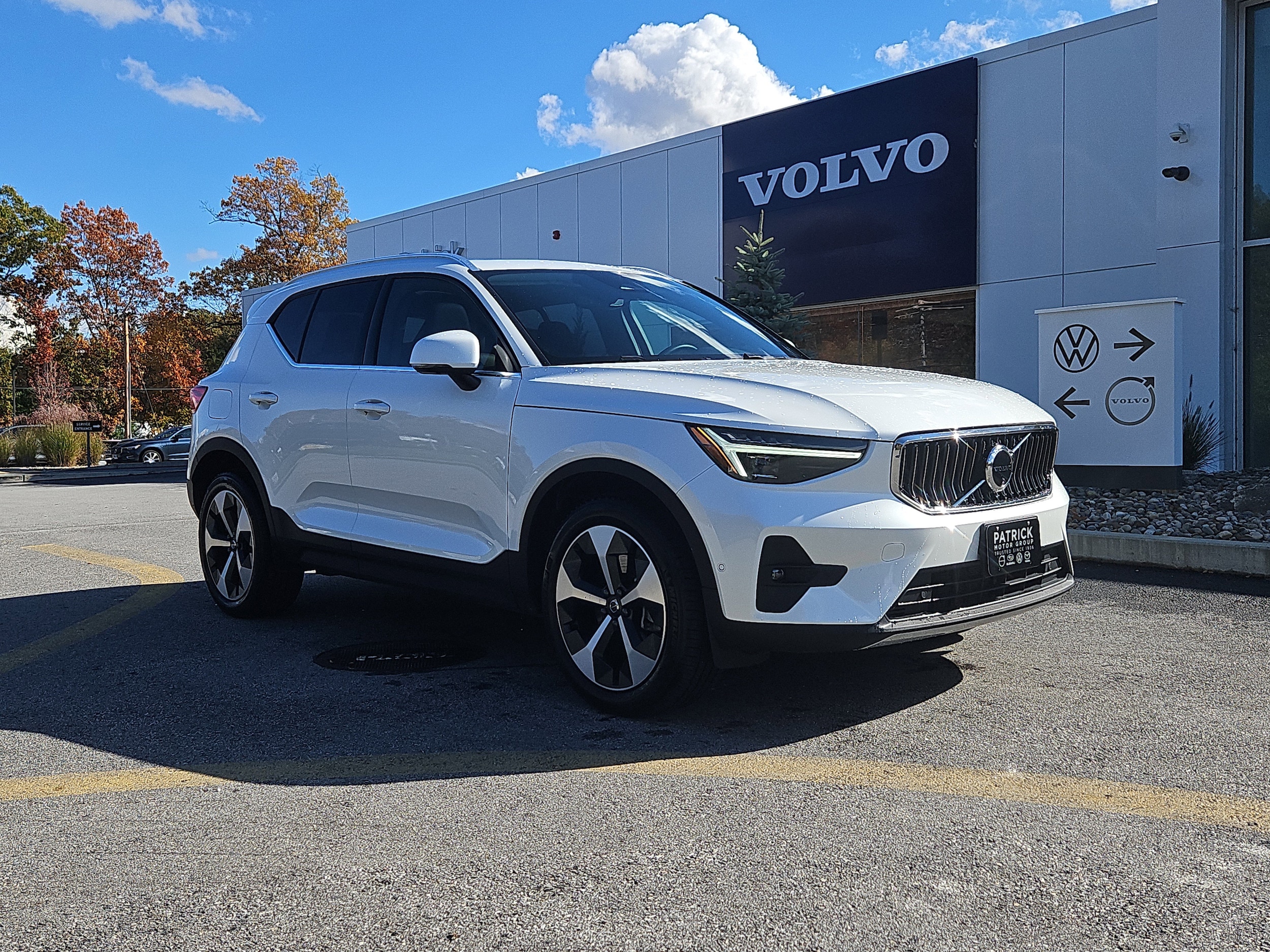 2025 Volvo XC40 Plus