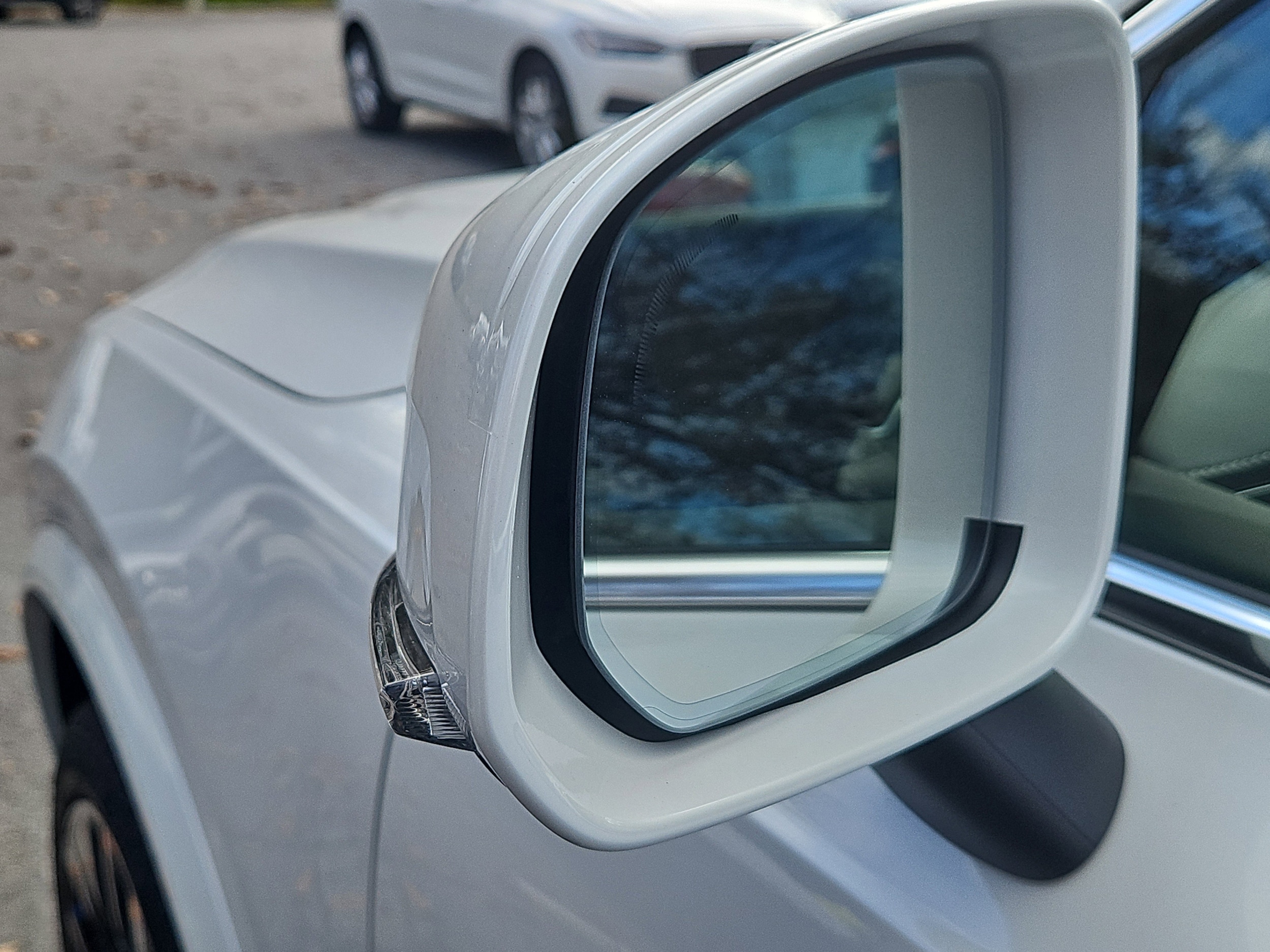 2026 Volvo XC90 Plus - Photo 15
