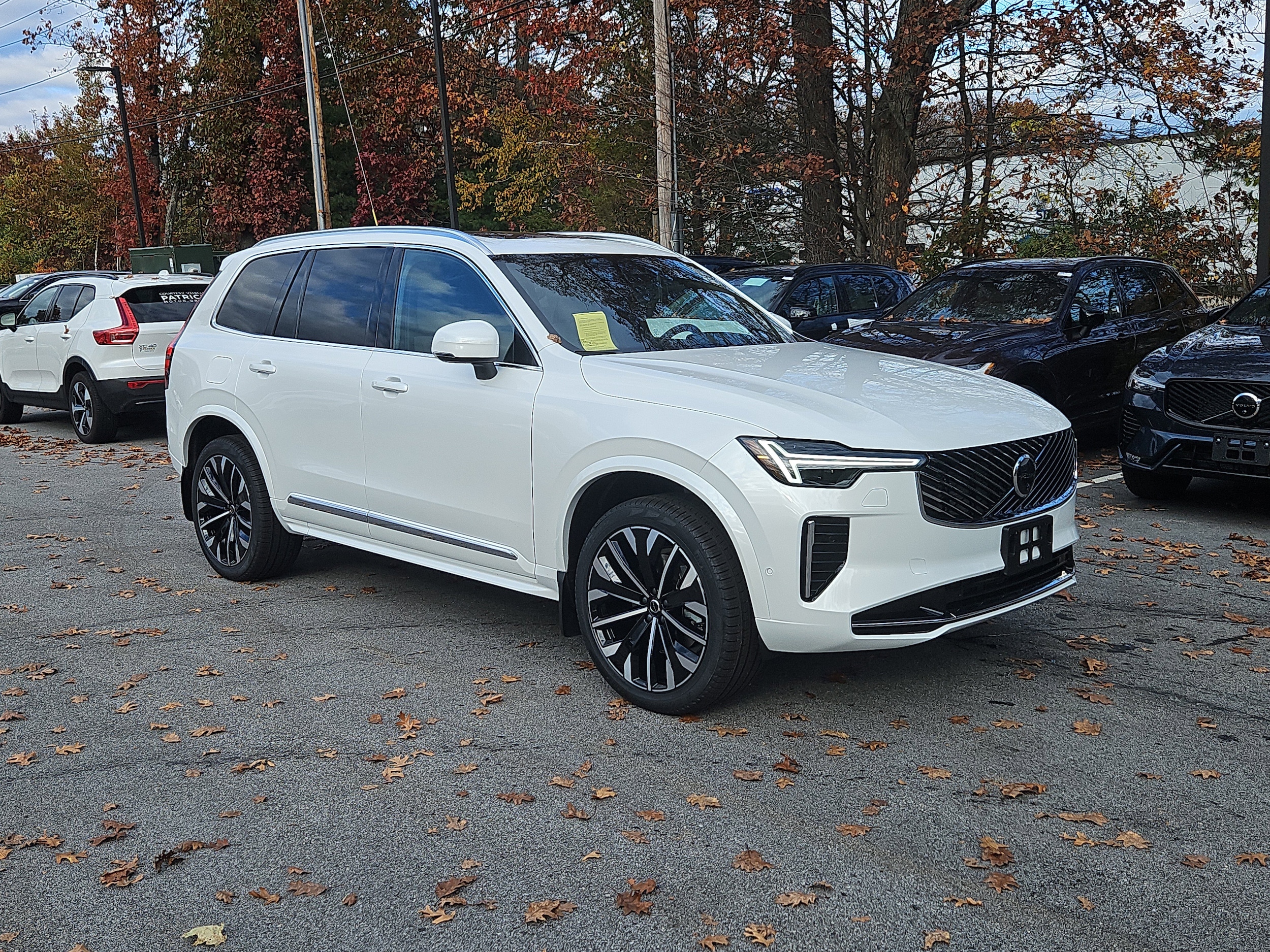 2026 Volvo XC90 Plus's photo